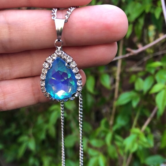 Light Sapphire AB Crystal Halo Necklace - Picture 9 of 12